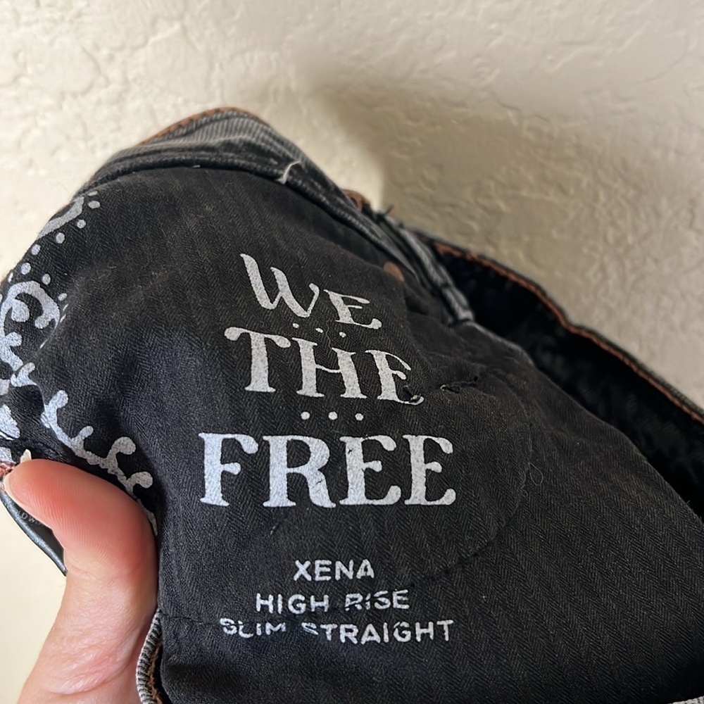 We the free xena black slim straight high rise jeans - Picture 15 of 15